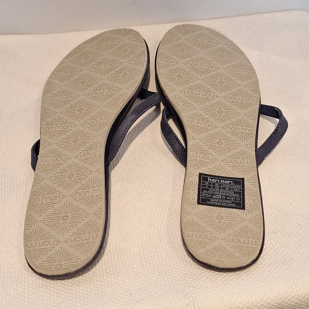Hari Mari Blue Flip Flops Size 9